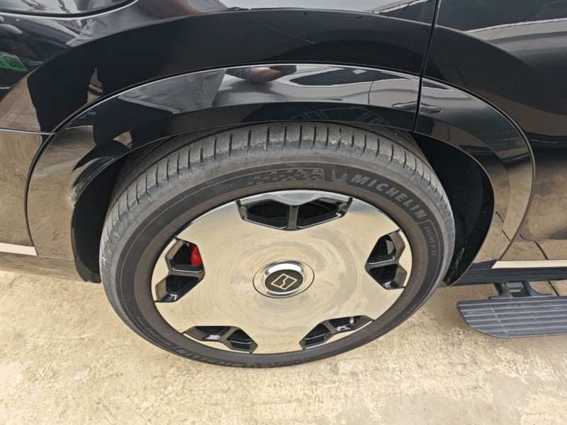Used Zeekr 9X 2025 Ultra Edition 70kWh — 25