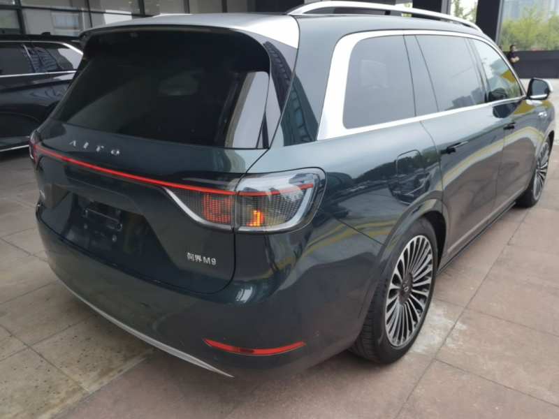 Used Hima AITO M9 2024 Range-Extended Ultra Version 52 kWh 5-Seater Model — 6