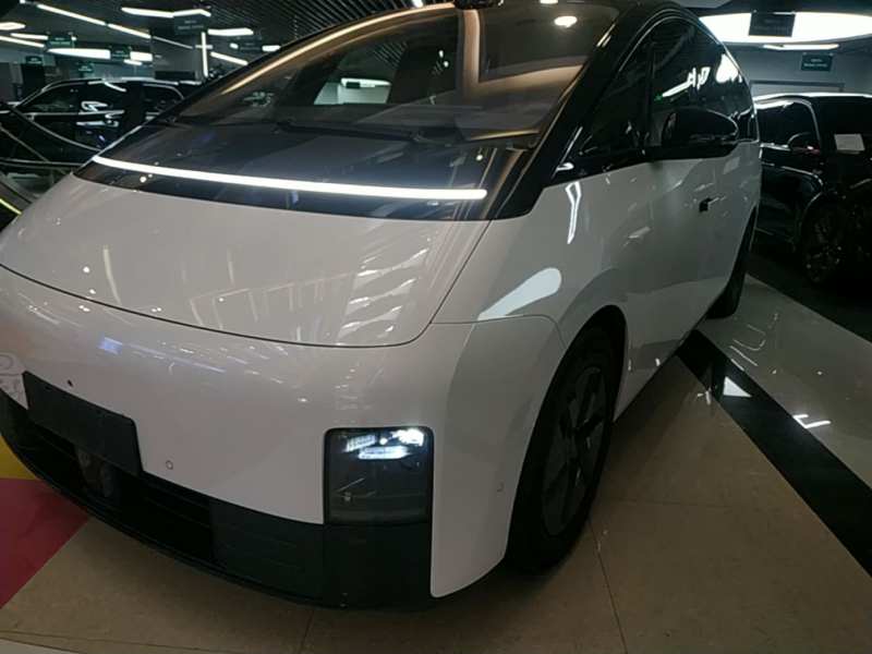 Used Li Auto MEGA 2025 Ultra Smart Refreshed Edition — 23