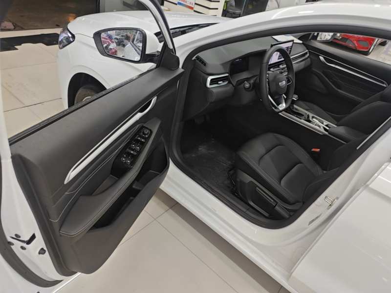 Used Geely Auto Emgrand 2026 Model 4th Generation 4 Millionth Anniversary Edition 1.5L CVT Overdrive Edition — 15