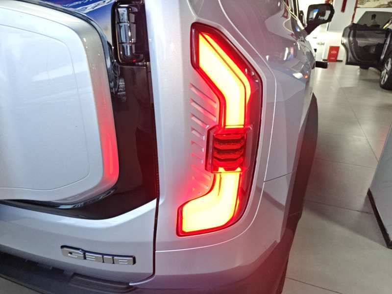 Used Deepal G318 2024 Four-Wheel-Drive Air Suspension Model — 7