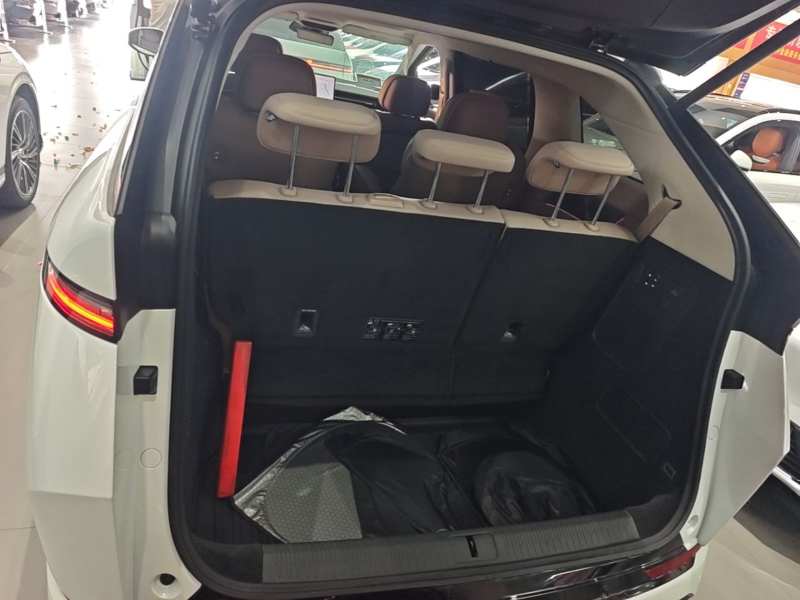 Used XPeng X9 2026 Model—Range-Extended Version 1602 Max — 18