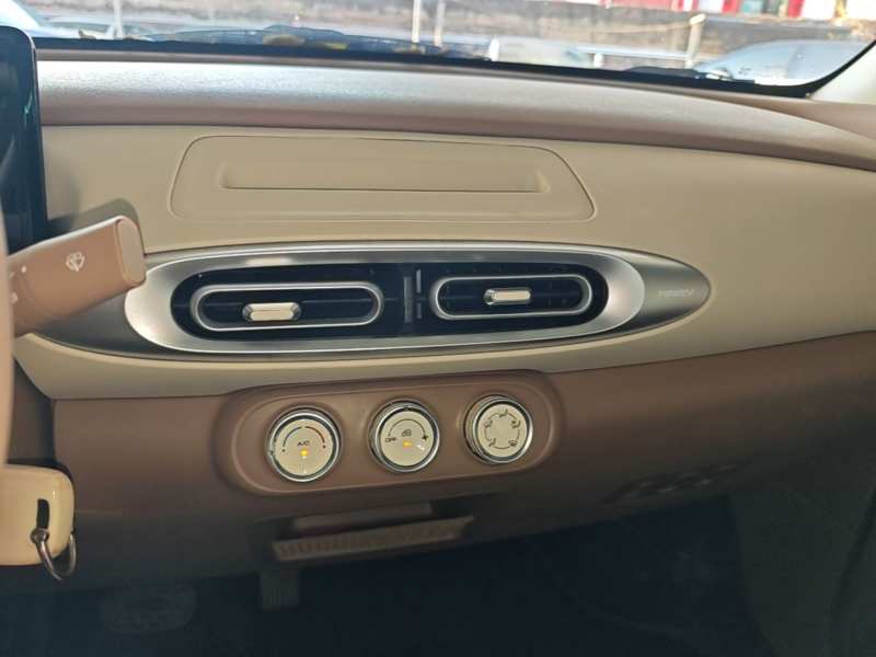 Used Wuling Hongguang MINIEV 2025 Four-Door Version Advanced Edition — 12