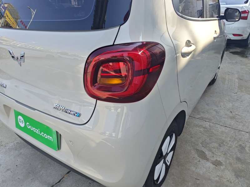 Used Wuling Hongguang MINIEV 2025 Four-Door Version Advanced Edition — 7
