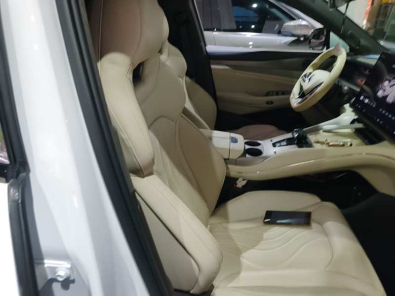Used Denza N7 2023 Long-Range Performance Edition — 24