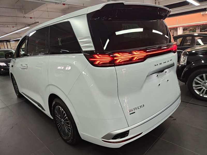 Used Denza D9 2026 Second-Generation EV Flash Charge Prestige Edition — 4