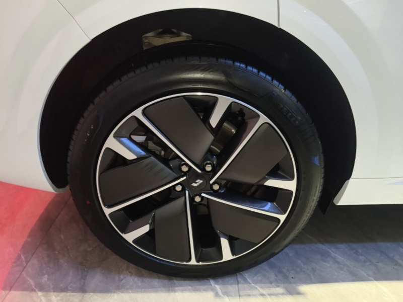 Used Li Auto L6 2025 Max Smart Refresh Edition — 25