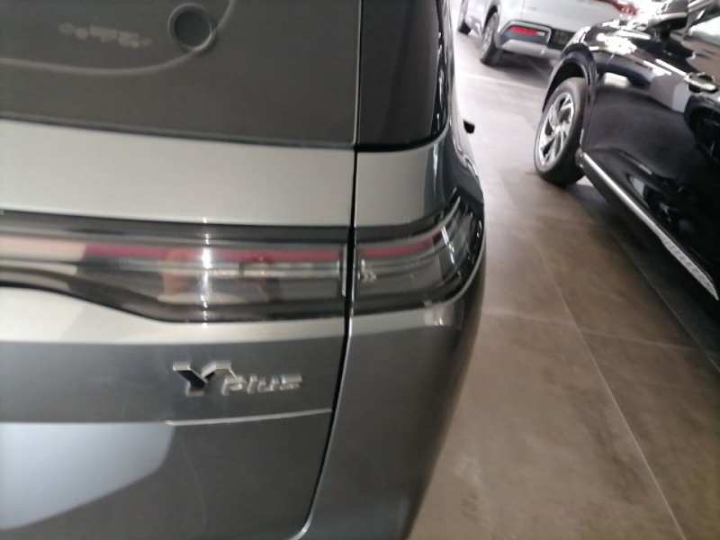 Used AION Y 2023 Younger Star Edition — 7