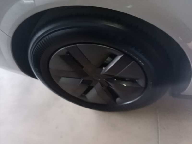 Used Li Auto MEGA 2025 Ultra Smart Refreshed Edition — 25