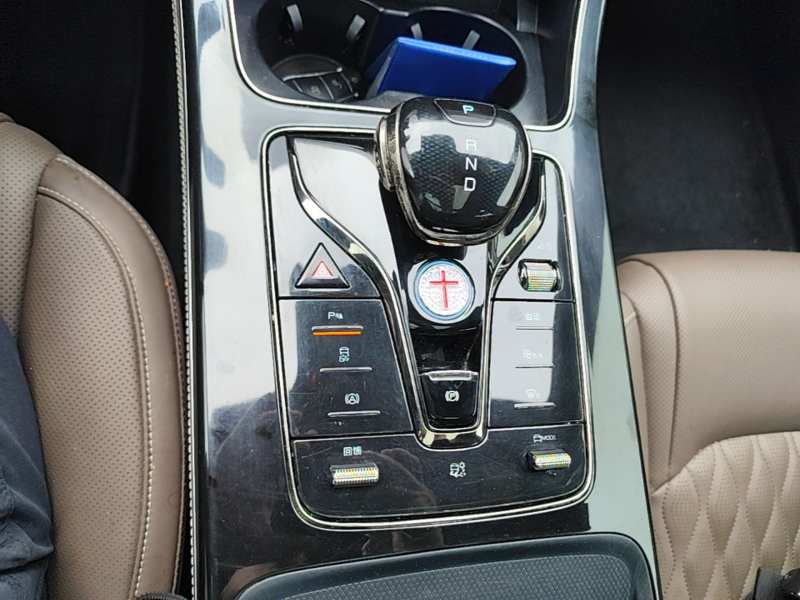 Used BYD Han 2023 EV Champion Edition 605KM Front-Drive Premium Model — 13