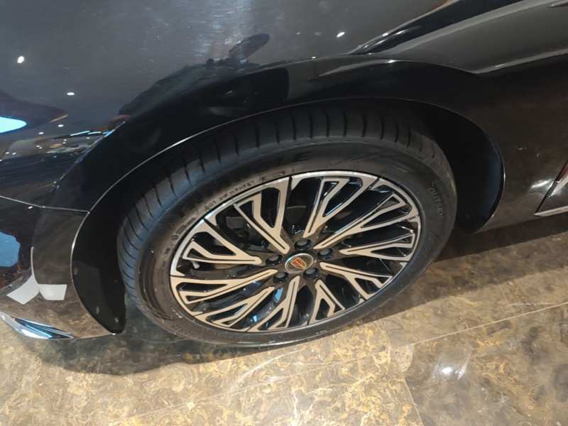 Used Hongqi H5 2024 2.0T Automatic Smart Connect Flagship Edition – Chinese Trim Xiang — 22