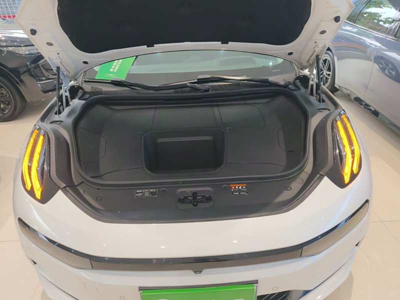 Used Zeekr 001 2023 WE Edition 86 kWh — 19