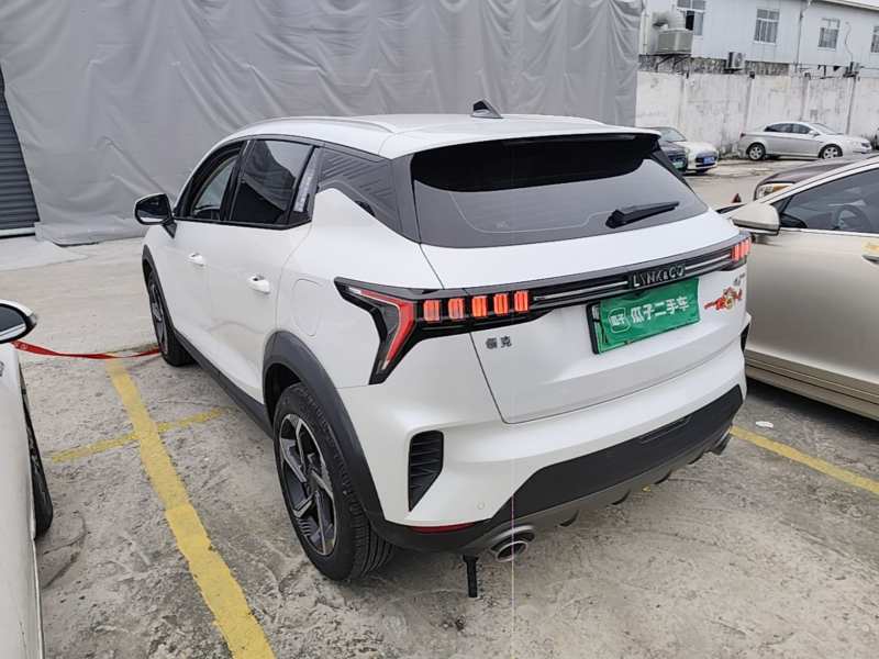 Used Lynk & Co 06 EM-P 2022 PHEV 84 km Range Pro Version — 4