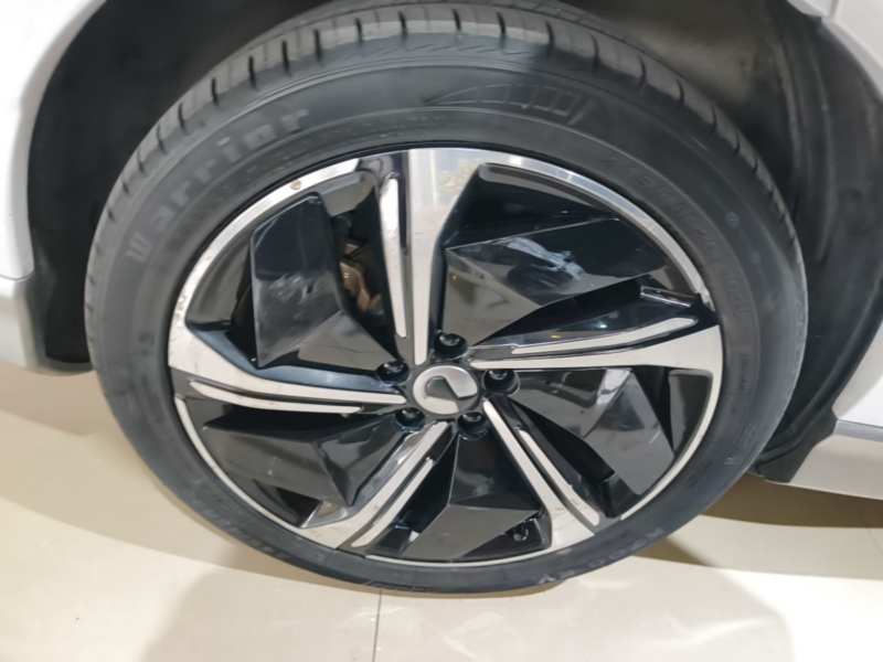 Used Denza N7 2023 Long-Range Performance Edition — 25