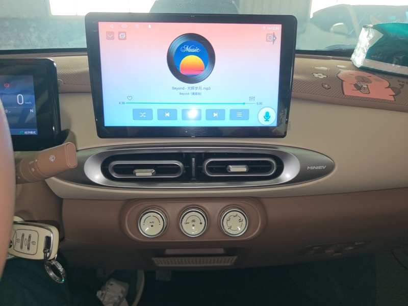 Used Wuling Hongguang MINIEV 2025 Four-Door Version Advanced Edition — 12
