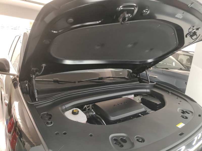 Used Hima AITO M8 2025 Extended-Range Max+ Version 53.4 kWh 5-Seater Edition — 19