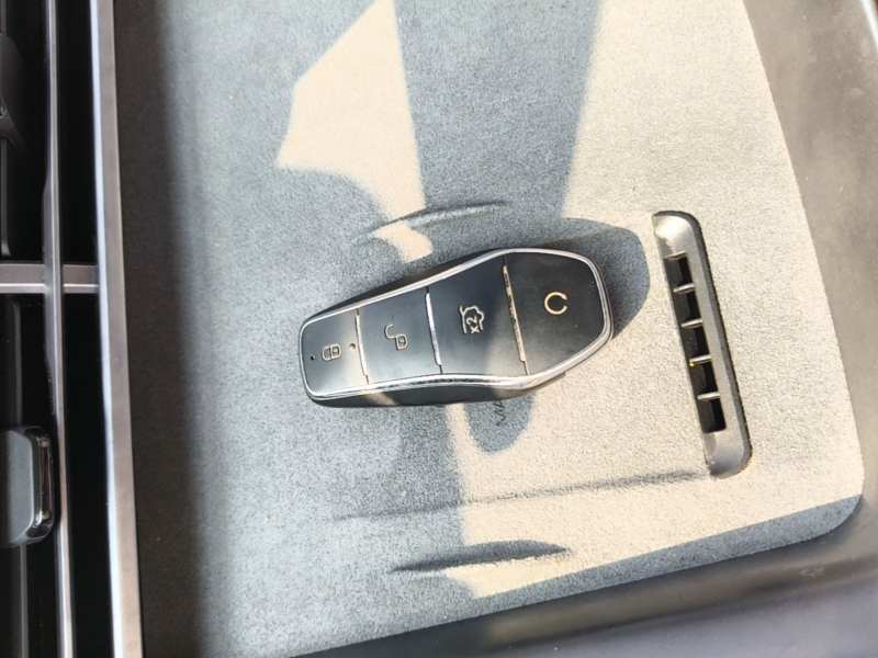 Used BYD Seal 2023 DM-i 1.5T 121km Prestige Model — 8