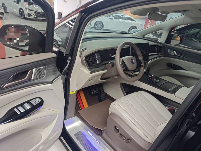 Used Denza D9 2022 DM-i 970 Four-Wheel Drive Flagship Model — 15