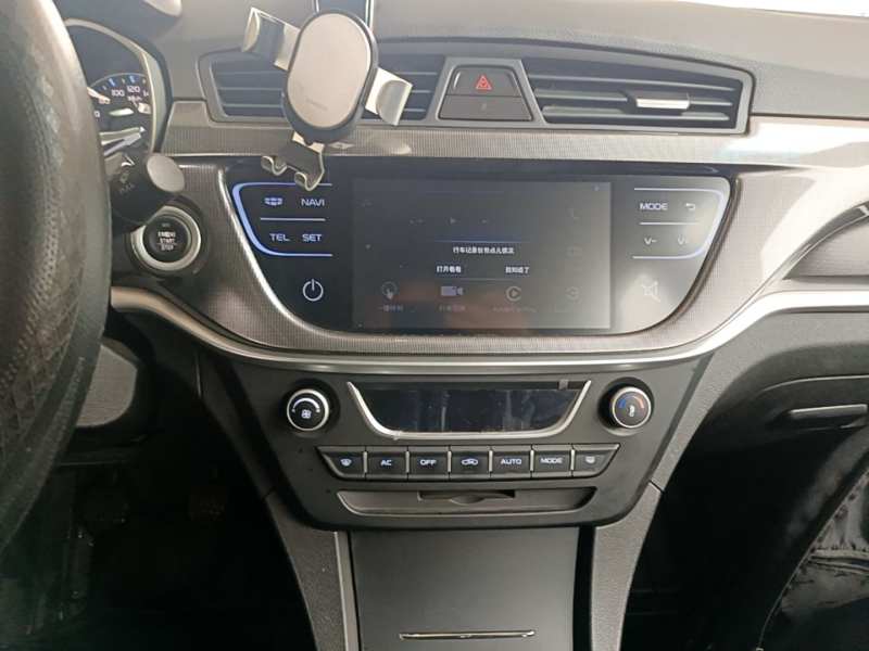 Used Geely Auto Emgrand 2017 Sedan Million Edition 1.5L Manual Upward Connect Version — 12