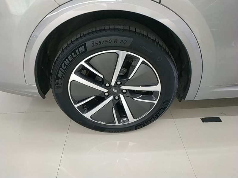 Used Li Auto L8 2024 Max — 25
