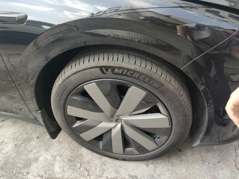 Used Li Auto i6 2025 Model Four-Wheel-Drive Standard Type — 17