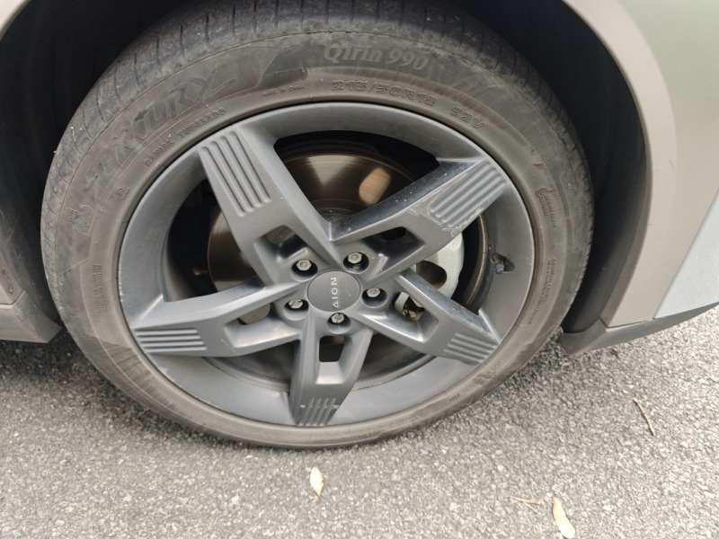 Used AION Y 2022 Plus 70 Tech Edition — 17