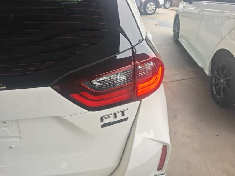 Used Honda Fit 2022 1.5L CVT Acura MUGEN Edition — 7