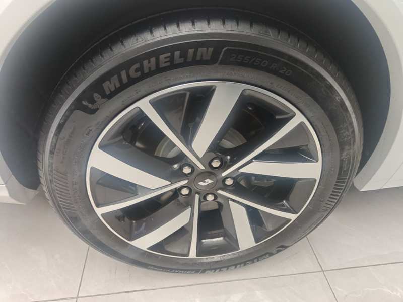 Used Li Auto L7 2023 Pro Model — 25