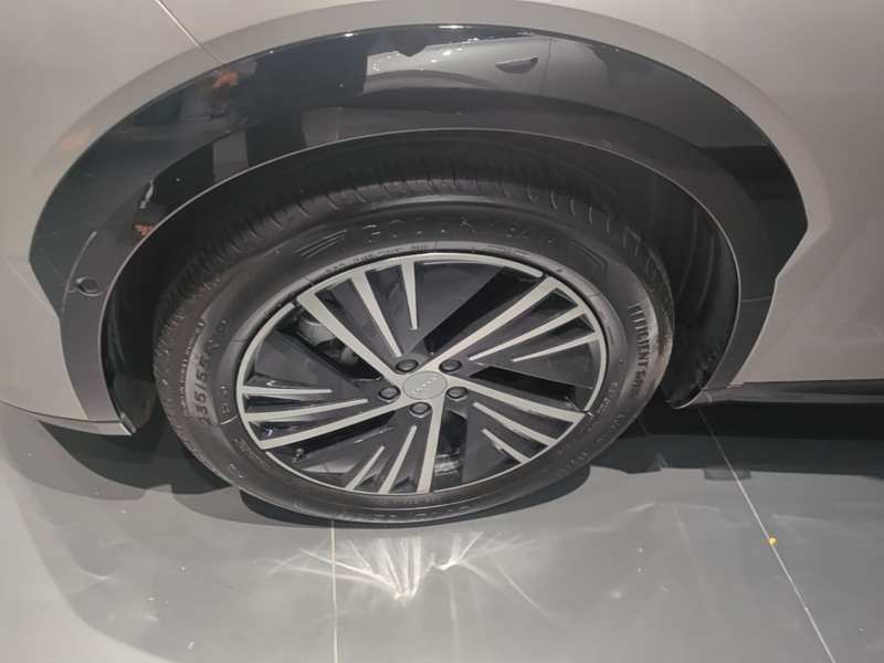 Used Lynk & Co 08 EM-P 2023 220km All-Wheel-Drive Performance Halo — 22