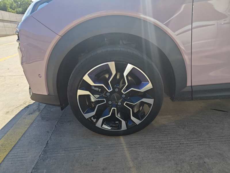 Used Lynk & Co 06 2021 1.5T Shero Pink Special Edition — 22