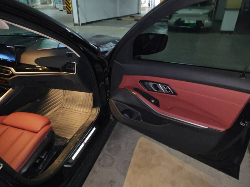 Used BMW 3 Series 2023 320Li M Sport Package — 26