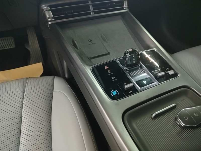 Used BYD Seal 2024 HONOR Edition DM-i 1.5L 121km Luxury Model — 13