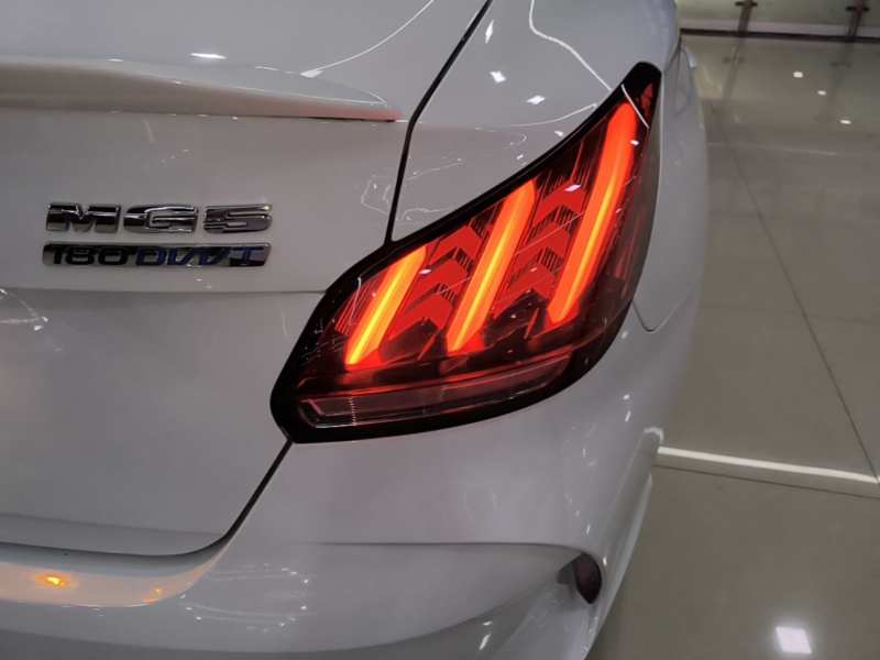 Used MG 5 2022 180 DVVT CVT Youth Luxury Edition — 7