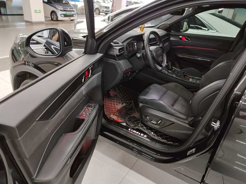 Used Lynk & Co 01 2021 2.0TD Four-Wheel Drive Hype-Halo — 15
