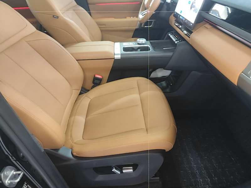 Used iCAR V27 2026 Model 200KM Four-Wheel Drive Falcon 500 — 24