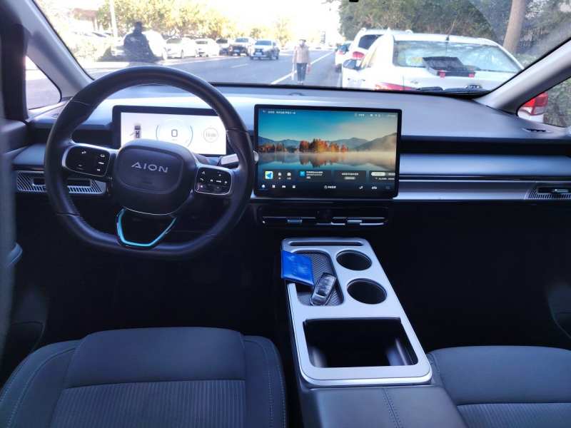 Used AION Y 2024 Younger — 10