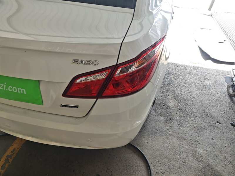 Used CHANGAN Eado 2015 1.6L Manual Luxury Model China V Standard – Luxury — 7
