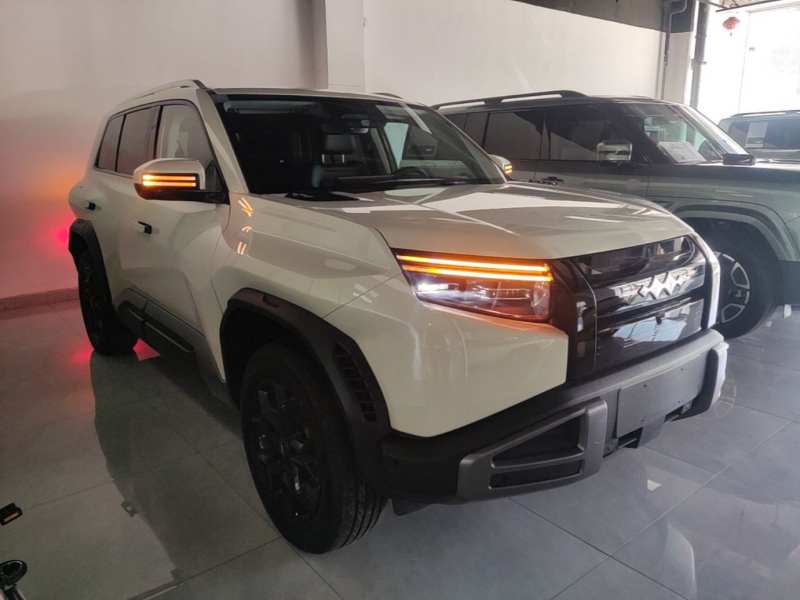 Used Formula Leopard Titanium 3 2025 501 km Range Rear-Wheel Drive Intelligent Driving Max Edition — 3