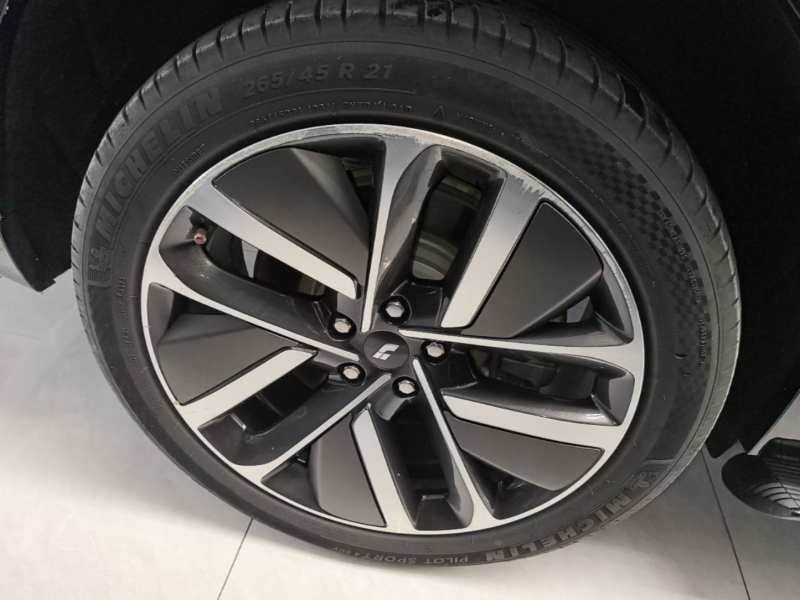 Used Li Auto L9 2023 Pro Model — 25