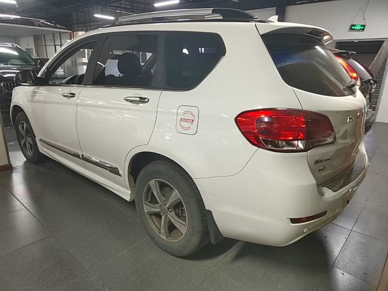 Used Haval H6 2015 Upgraded Model 1.5T Manual Two-Wheel Drive Elite Version — 4