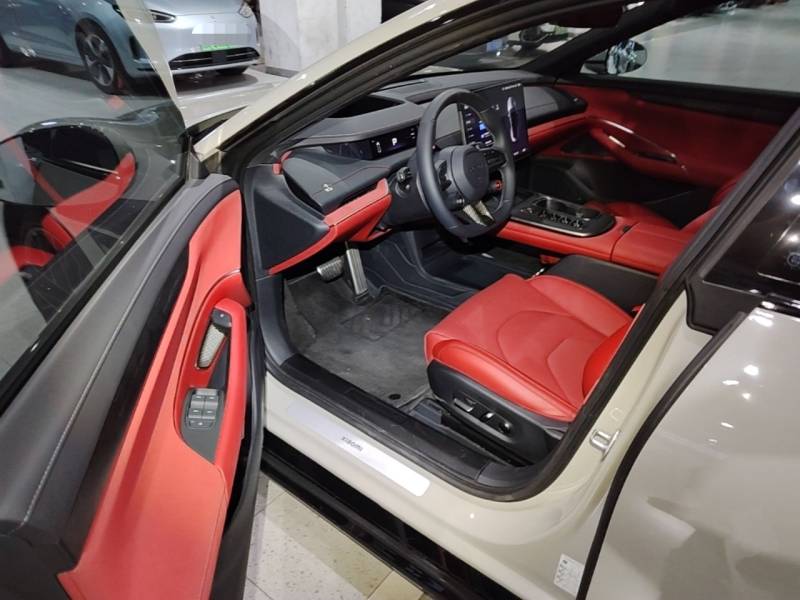 Used Xiaomi Auto SU7 2024 Four-Wheel Drive Ultra-Long Range Advanced Intelligent Driving Max Edition — 15