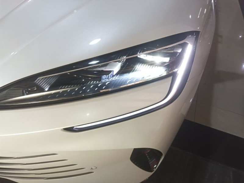 Used BYD Seal 2023 DM-i 1.5L 121km Prestige Model — 23