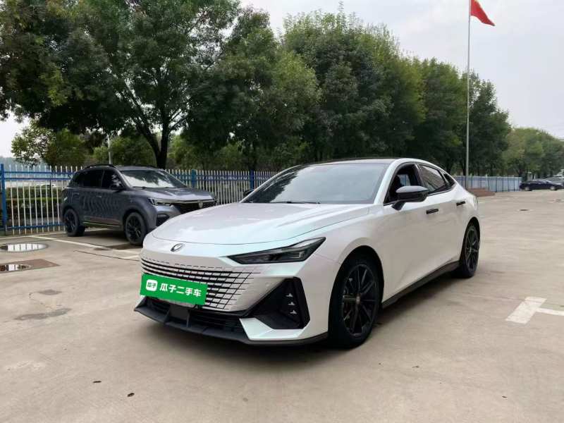 Used CHANGAN UNI-V 2022 1.5T Prestige Version