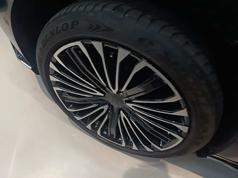 Used Avatr 12 2025 Ultra All-Electric Four-Wheel Drive — 25