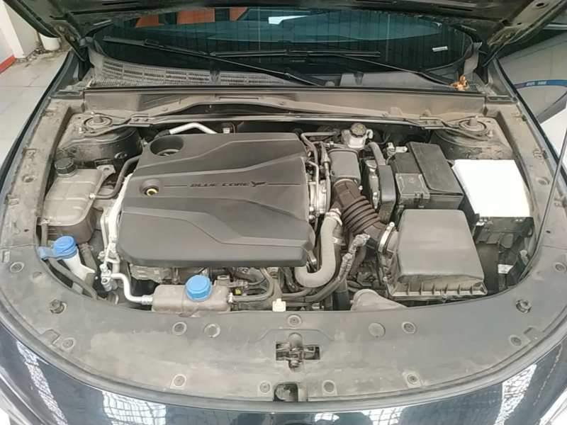 Used CHANGAN UNI-V 2023 1.5T Sport Edition — 19