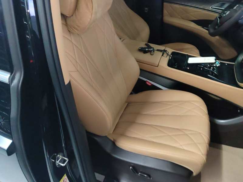 Used Denza D9 2025 DM-i Smart Drive 1020 Four-Wheel Drive Deluxe Model — 24