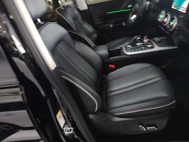 Used Tank 300 2023 City Edition 2.0T—Stylish as Ever — 24