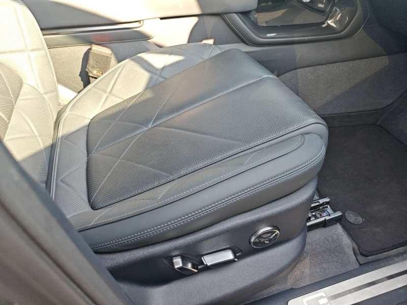 Used Formula Leopard 5 2023 Navigator Edition — 24