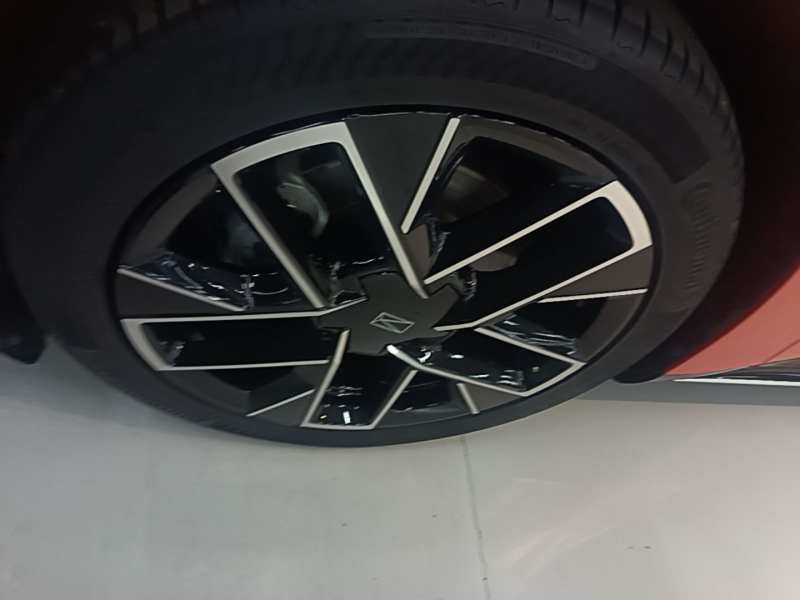 Used Avatr 06 2025 Max Extended-Range Edition — 22