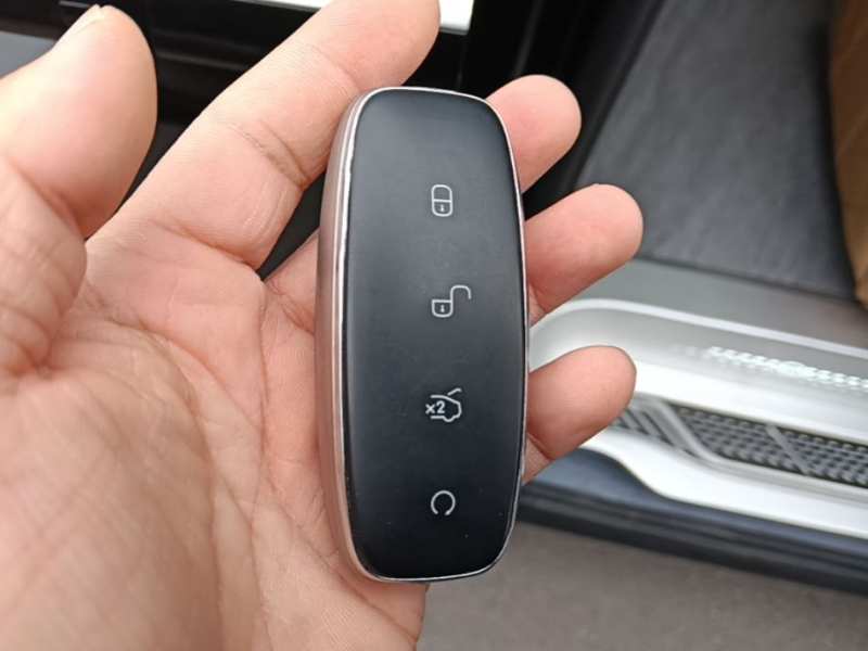 Used Denza D9 2024 EV 620 Premium Model — 8